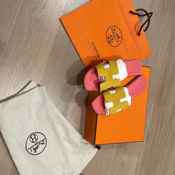 BNIB AUTHENTIC HERMES Suede Yellow & Pink Coral Orans SZ. 37.5 or 7.5 - Picture 4 of 13